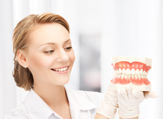 Denture Repair: Why Fixing A Broken Denture Should Only Be Done By A Dentist